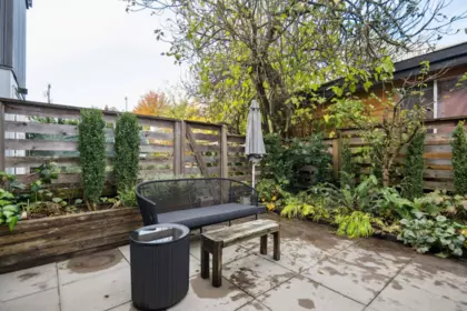 Front Yard Photo of 13 531 E 16th Avenue, Vancouver, BC