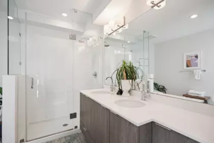 Mudroom Photo of 13 531 E 16th Avenue, Vancouver, BC