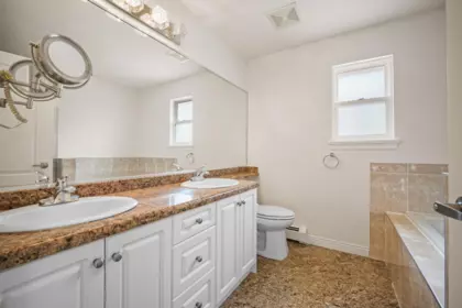 Laundry Room Photo of 15554 Russell Avenue, White Rock, BC