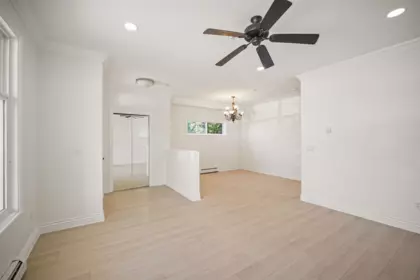 Living Room Photo of 15554 Russell Avenue, White Rock, BC