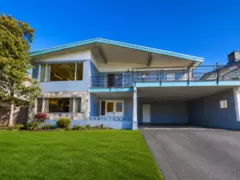 6096 Service Street, Burnaby, BC