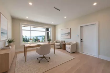 Hot Tub / Spa Photo of 5972/74 Barnacle Street, Sechelt, BC