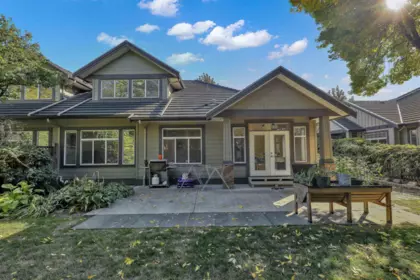 Kitchen Photo of 25 5688 152 Street, Surrey, BC