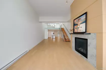 Family Room Photo of 301 1150 Oxford Street, White Rock, BC
