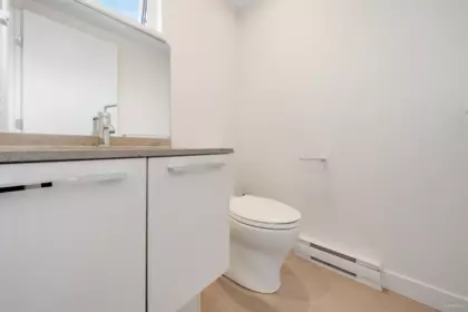 Hot Tub / Spa Photo of 301 1150 Oxford Street, White Rock, BC