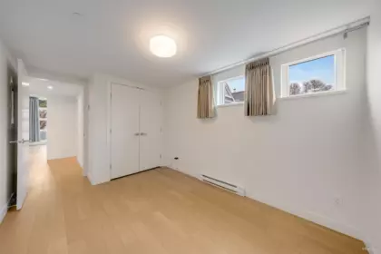 Mudroom Photo of 301 1150 Oxford Street, White Rock, BC