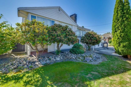 Family Room Photo of 7360 Williams Road, Richmond, BC