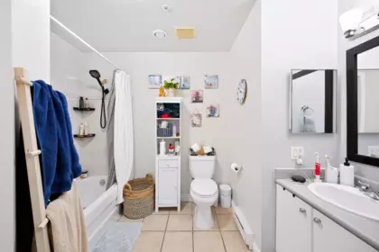 Primary Bathroom Photo of 102 5888 Dover Crescent, Richmond, BC