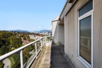 Swimming Pool Photo of 1801 71 Jamieson Court, New Westminster, BC