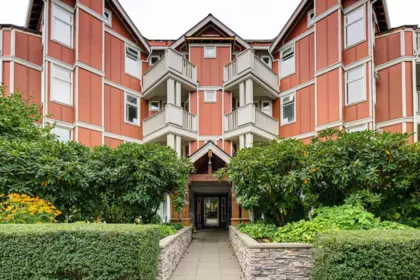 305 15368 16a Avenue, Surrey, BC, Surrey — Apartment/Condo for sale