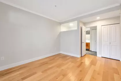 Loft / Bonus Room Photo of 305 15368 16a Avenue, Surrey, BC