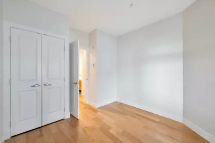 Mudroom Photo of 305 15368 16a Avenue, Surrey, BC