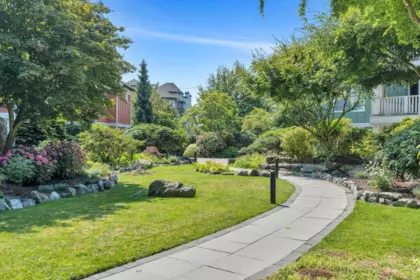 Swimming Pool Photo of 305 15368 16a Avenue, Surrey, BC