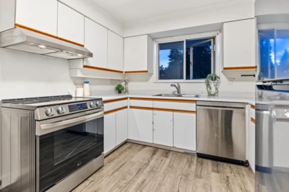 410 Ashley Street, Coquitlam, BC, Coquitlam — Single Family Residence for sale