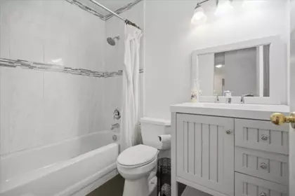 Guest Bathroom Photo of 404 1723 Frances Street, Vancouver, BC
