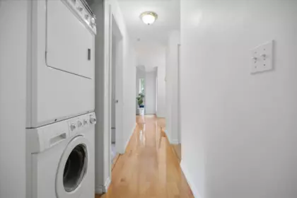 Powder Room Photo of 404 1723 Frances Street, Vancouver, BC