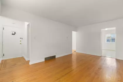 Primary Bedroom Photo of 1060 Kelowna Street, Vancouver, BC