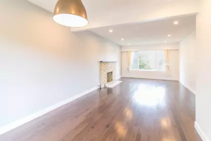 6093 6th Street, Burnaby, BC, Burnaby — Half Duplex for sale