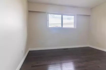 6093 6th Street, Burnaby, BC, Burnaby — Half Duplex for sale