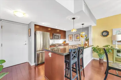 PH9 1288 Chesterfield Avenue, North Vancouver, BC, North vancouver — Apartment/Condo for sale