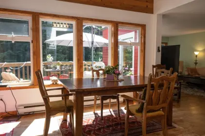 2821 Lower Road, Roberts Creek, BC, Roberts creek — Single Family Residence for sale