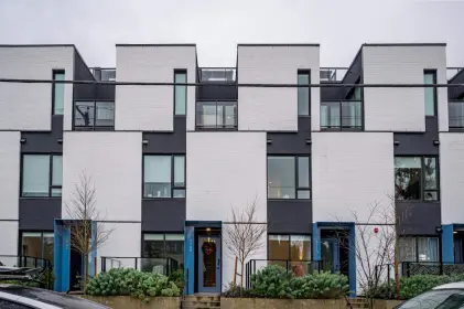 4108 Manitoba Street, Vancouver, BC, Vancouver — Townhouse for sale