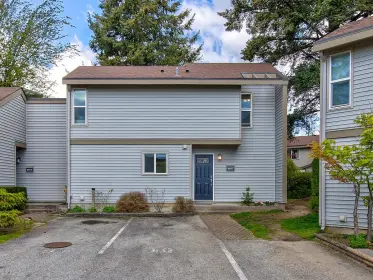 6077 E Greenside Drive, Surrey, BC, Surrey — Townhouse for sale