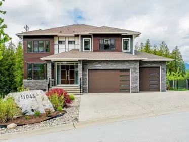 11043 Carmichael Street, Maple Ridge, BC, Maple ridge — Single Family Residence for sale
