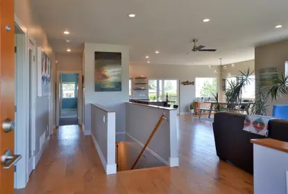 6310 Baillie Road, Sechelt, BC, Sechelt — Single Family Residence for sale