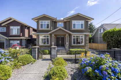 7766 15th Avenue, Burnaby, BC, Burnaby — Single Family Residence for sale