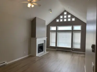 402 15558 16a Avenue, Surrey, BC, Surrey — Apartment/Condo for sale