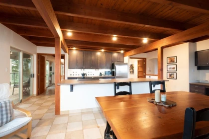 Breakfast Nook Photo of 620 Laura Road, Bowen Island, BC