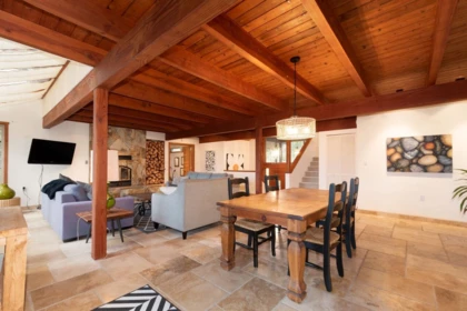 Kitchen Island Photo of 620 Laura Road, Bowen Island, BC