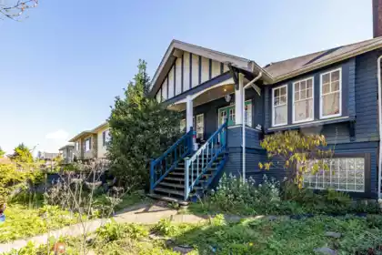 2938 E 27th Avenue, Vancouver, BC, Vancouver — Single Family Residence for sale