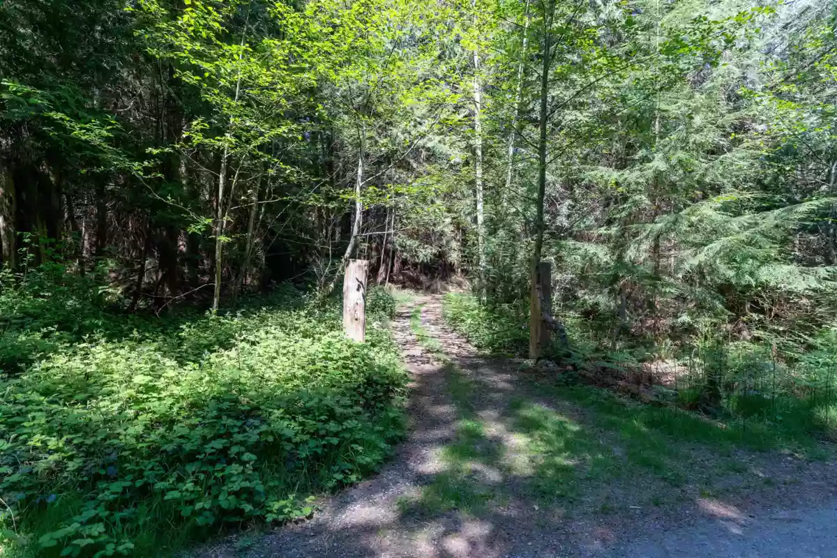 Guest Bathroom Photo of 586 Treasure Trove Road, Keats Island, BC