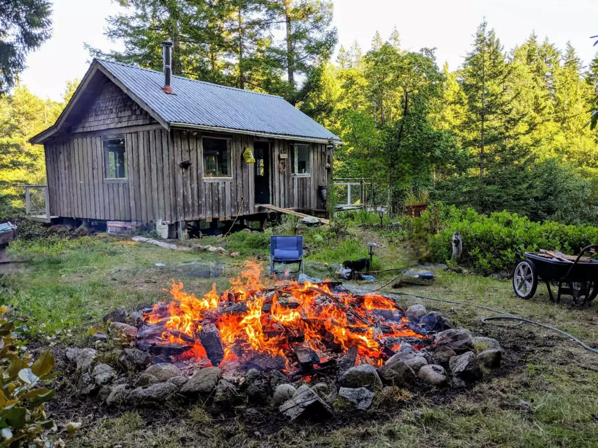 Laundry Room Photo of 586 Treasure Trove Road, Keats Island, BC