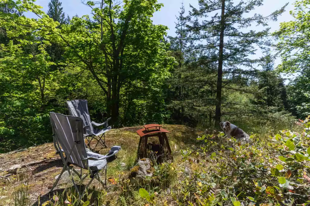 Mudroom Photo of 586 Treasure Trove Road, Keats Island, BC
