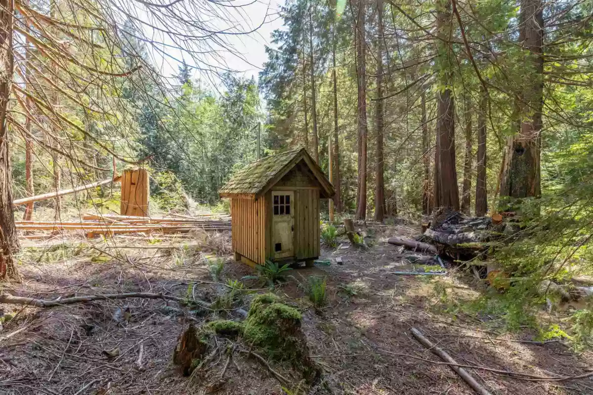 Swimming Pool Photo of 586 Treasure Trove Road, Keats Island, BC