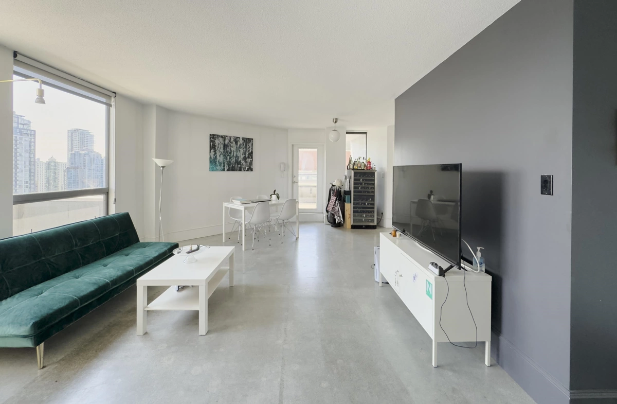 Living Room Photo of 1801 811 Helmcken Street, Vancouver, BC