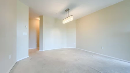 203 3050 Dayanee Springs Boulevard, Coquitlam, BC, Coquitlam — Apartment/Condo for sale