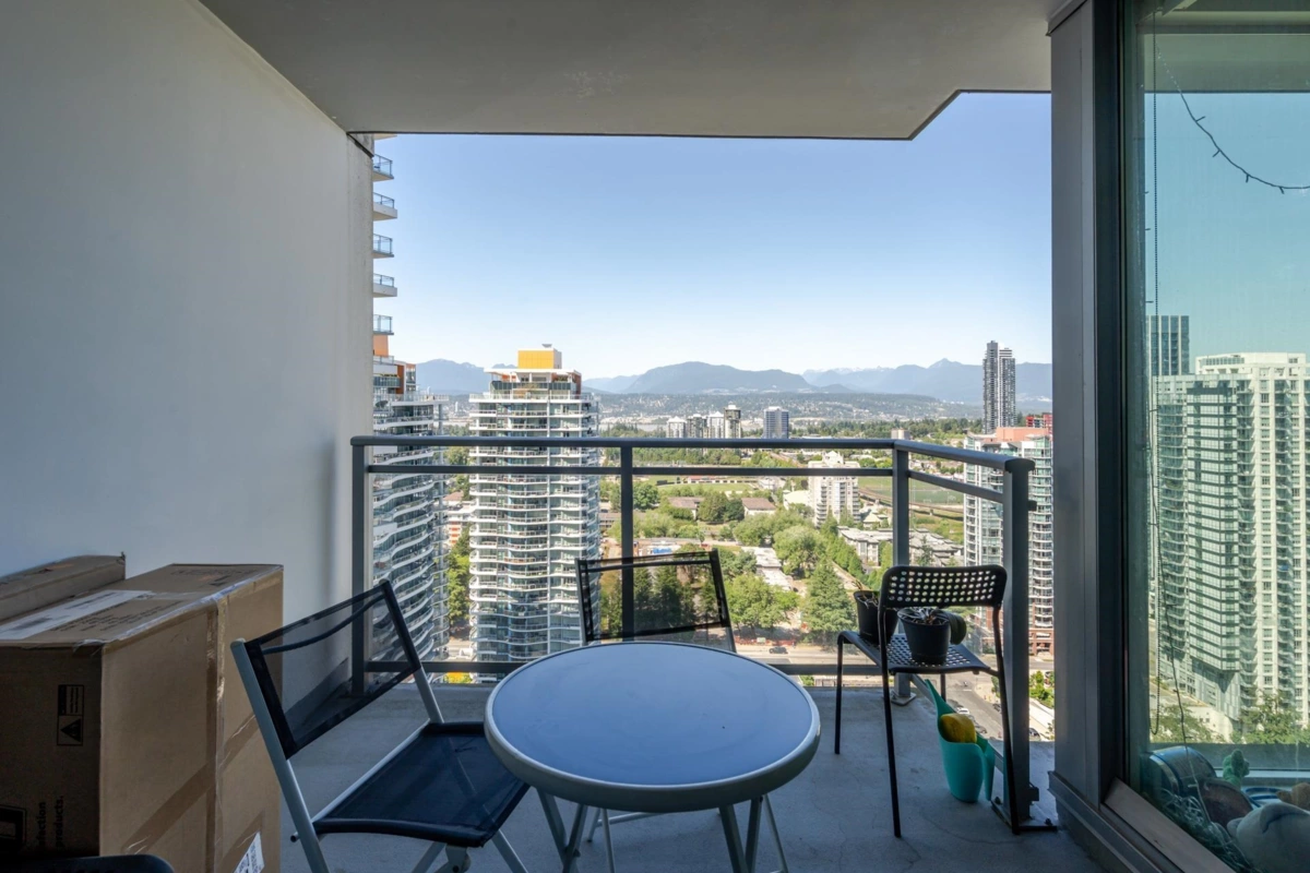 Basement Recreation Room Photo of 3103 13325 102a Avenue, Surrey, BC