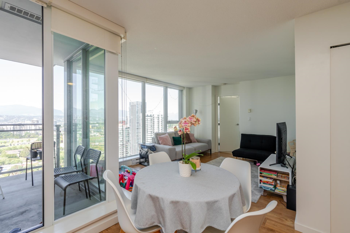 Bedroom 2 Photo of 3103 13325 102a Avenue, Surrey, BC