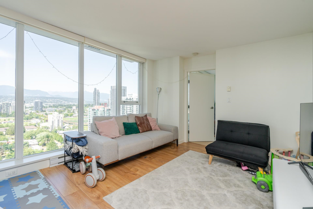 Bedroom 3 Photo of 3103 13325 102a Avenue, Surrey, BC