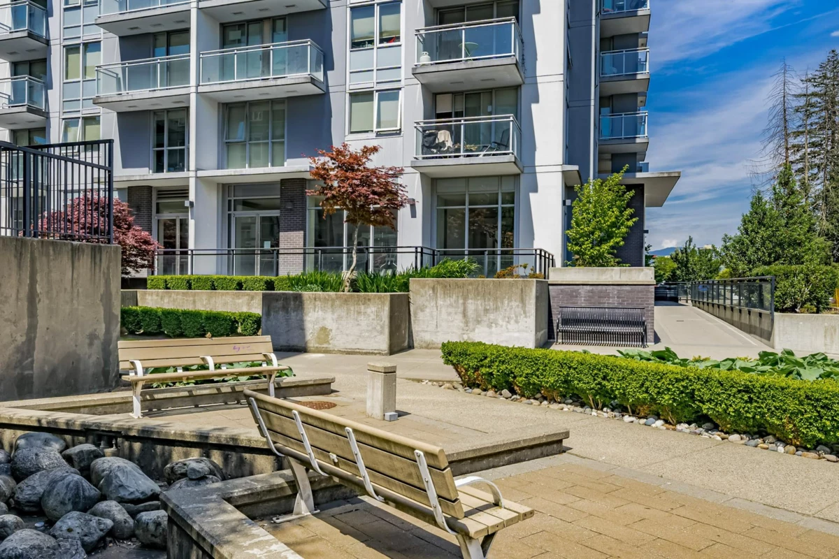 Fitness Center Photo Near 3103 13325 102a Avenue, Surrey, BC