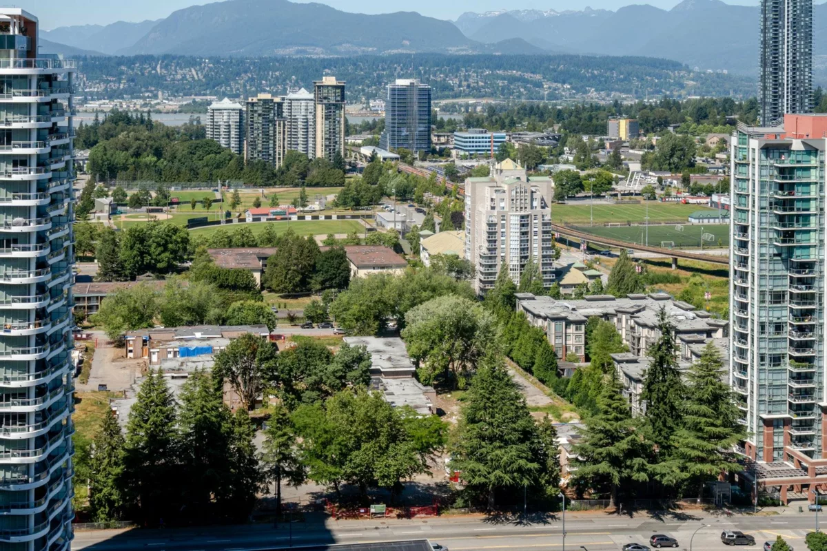 Outdoor Deck Photo of 3103 13325 102a Avenue, Surrey, BC