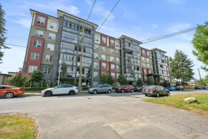 208 2649 James Street, Abbotsford, BC, Abbotsford — Apartment/Condo for sale