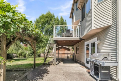 Garden / Landscaping Photo of 23547 108 Avenue, Maple Ridge, BC