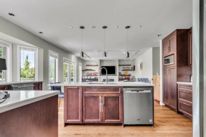 Kitchen Photo of 23547 108 Avenue, Maple Ridge, BC