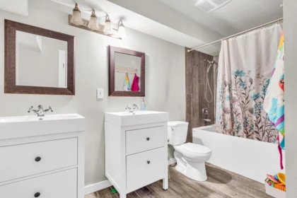 Laundry Room Photo of 23547 108 Avenue, Maple Ridge, BC
