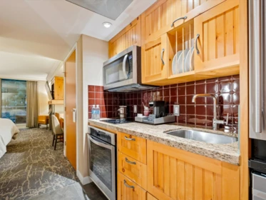 577 4090 Whistler Way, Whistler, BC, Whistler — Apartment/Condo for sale